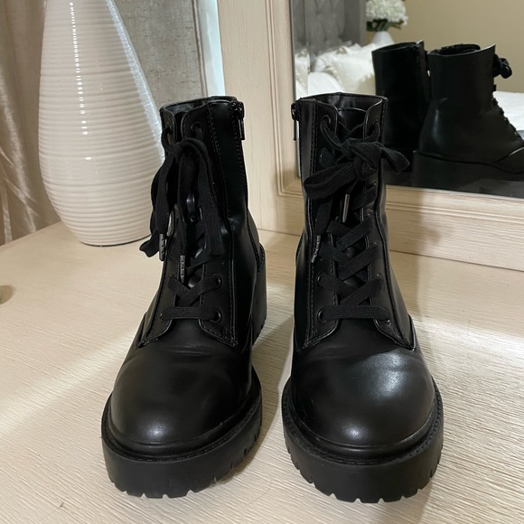 Target universal threads womens combat boots size 6.5 - Picture 3 of 5